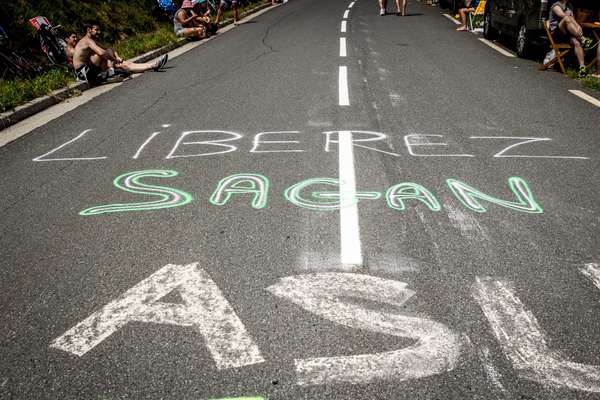 Liberez Sagan! written on the road up the Col de Peyresourde - Tour de France 2017