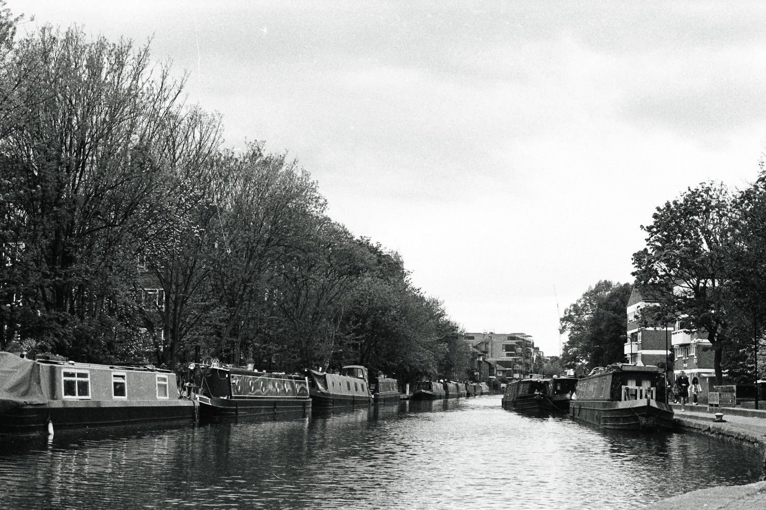 Documentary and reportage wedding photographer