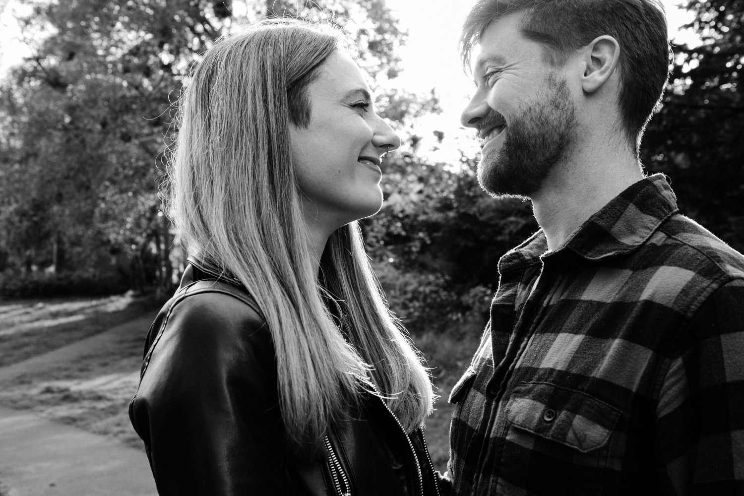 Relaxed beach engagement shoot in Portobello, Edinburgh