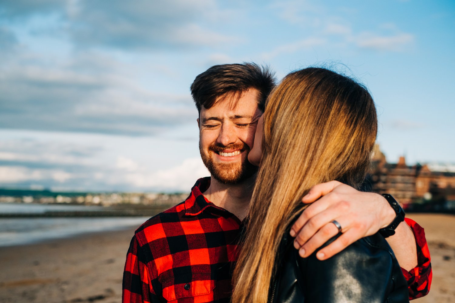 Relaxed beach engagement shoot in Portobello, Edinburgh