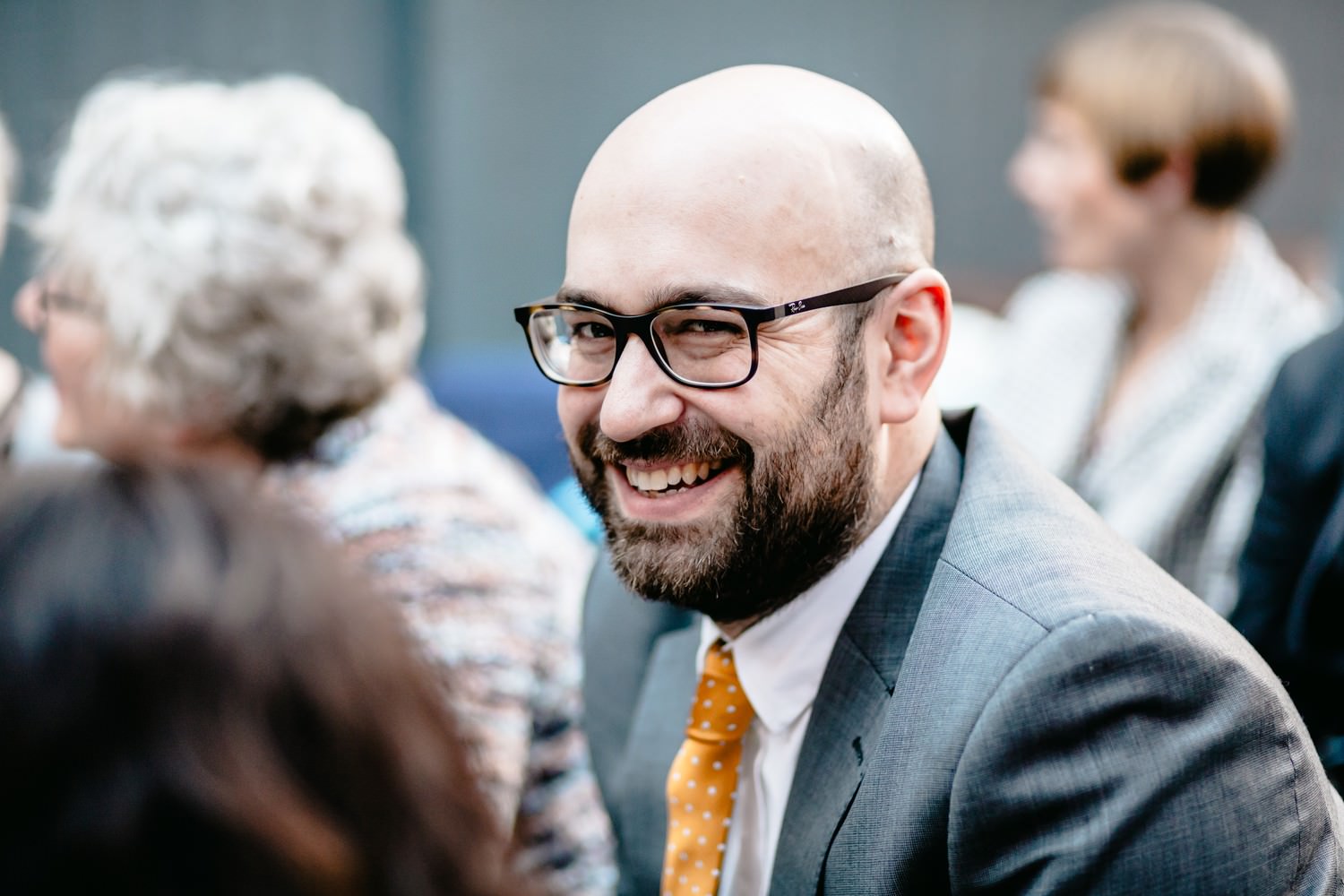 Relaxed pub wedding photography at Victoria Stakes, Muswell Hill, London