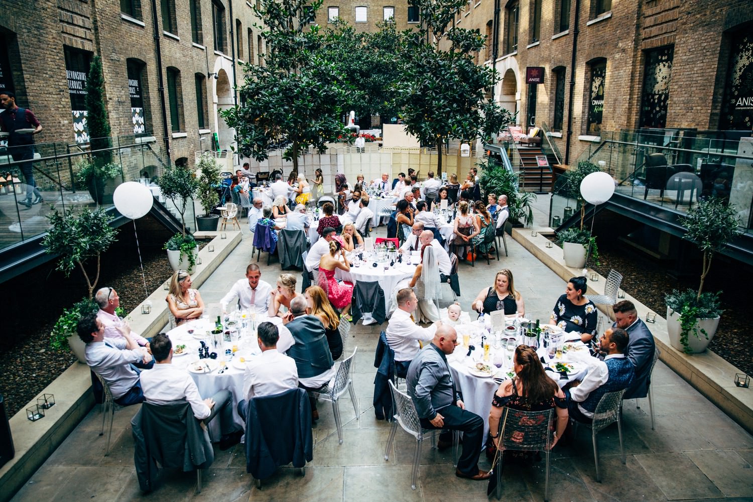 Relaxed urban wedding photography at Devonshire Terrace, London