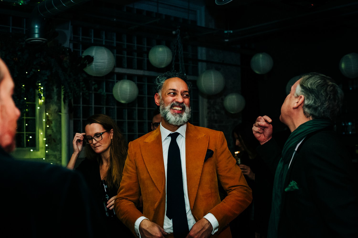 Relaxed Hackney wedding photography at Old Marylebone Town Hall and Jones & Sons, London