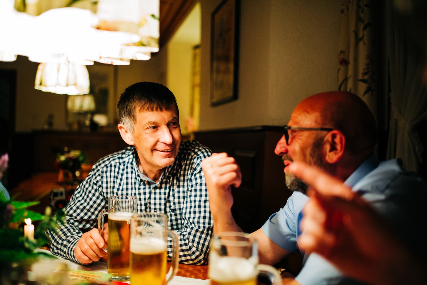 Relaxed elopement and small ceremony wedding photography in Edinburgh