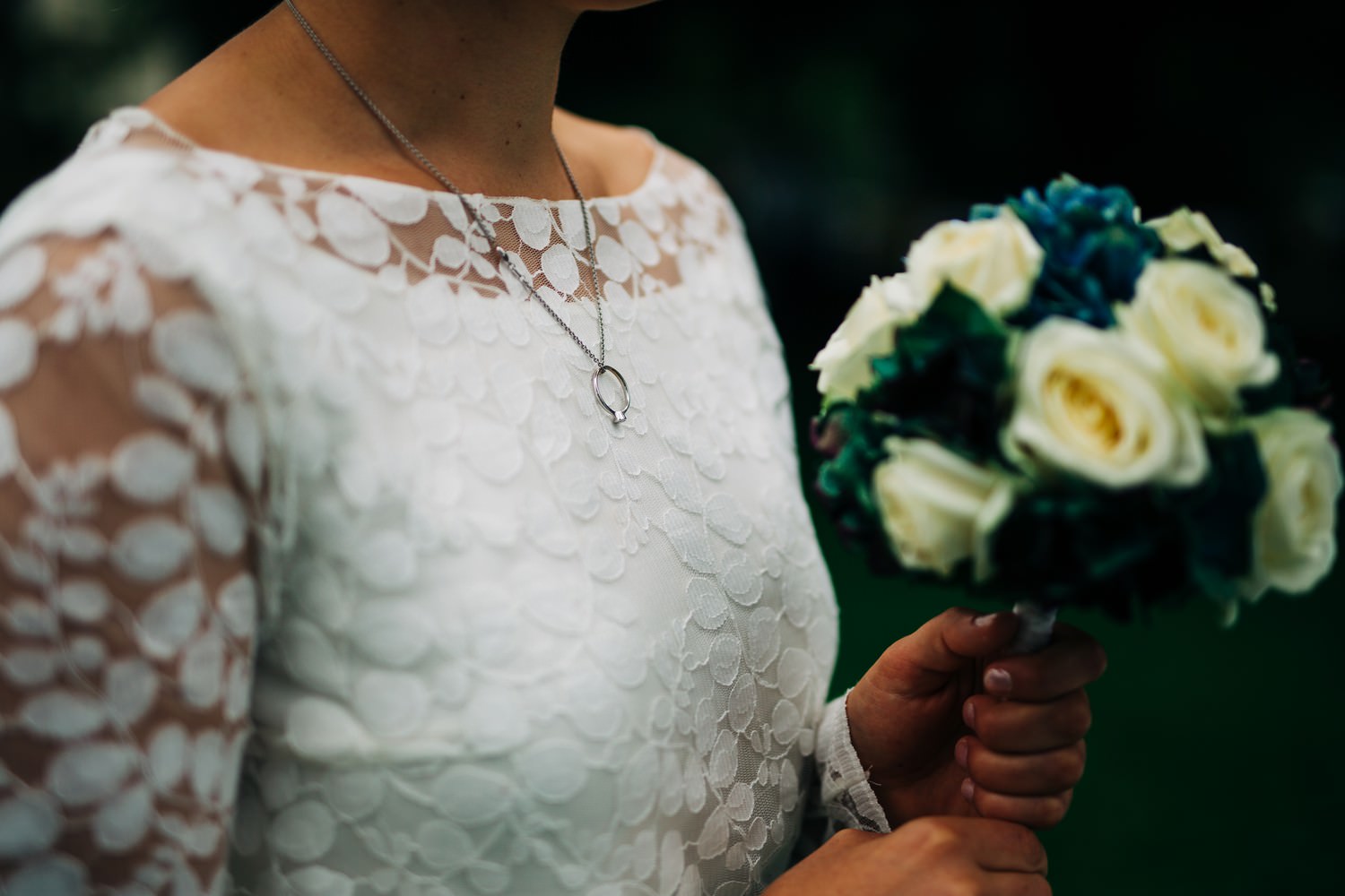 Relaxed elopement and small ceremony wedding photography in Edinburgh