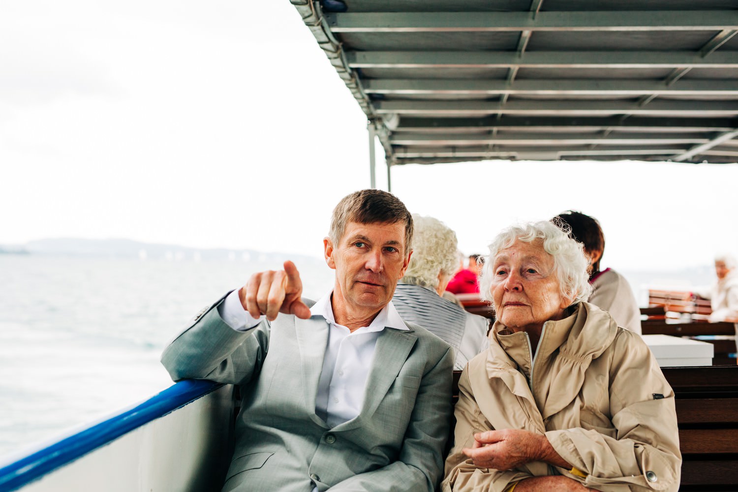 Relaxed elopement and small ceremony wedding photography in Edinburgh