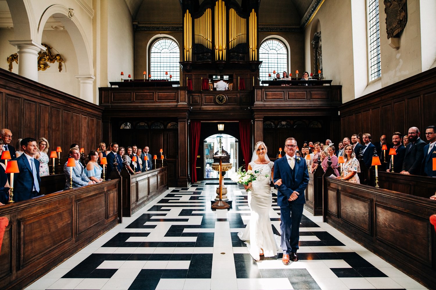 Relaxed pub wedding photography in Scotland