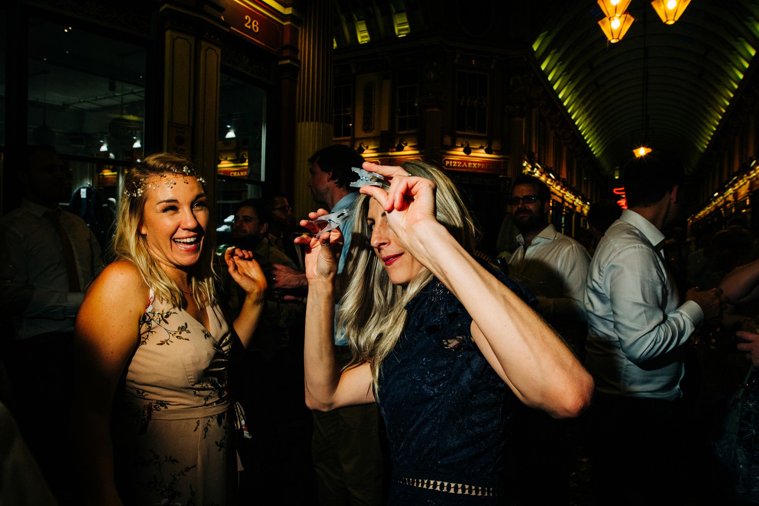 Relaxed pub wedding photography in Scotland