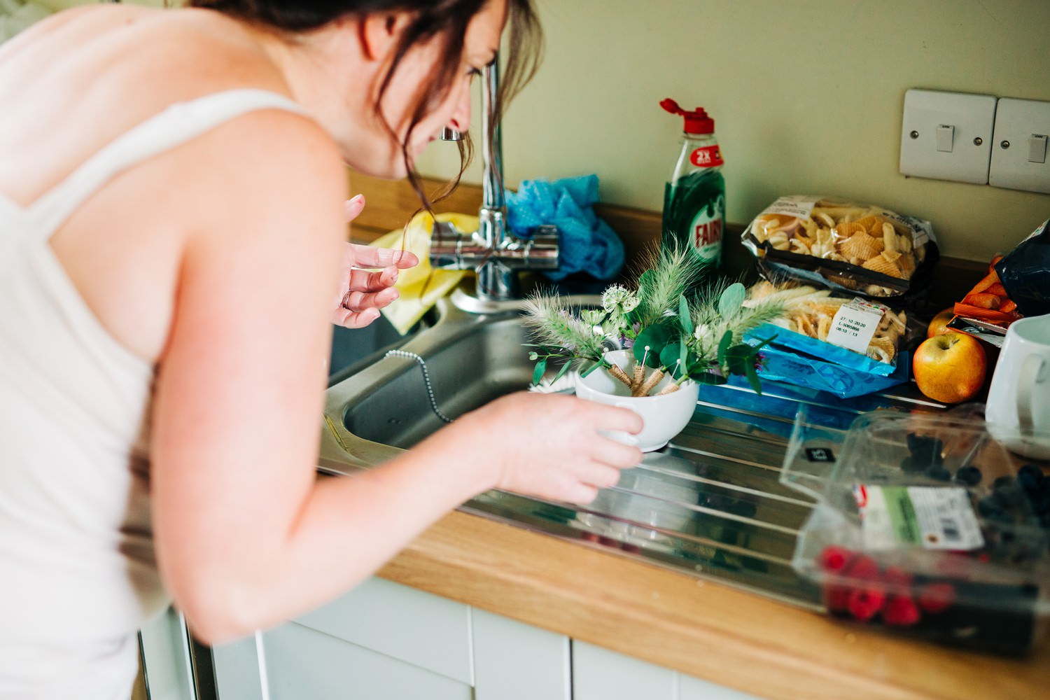 Relaxed Scottish Borders wedding photography near Edinburgh