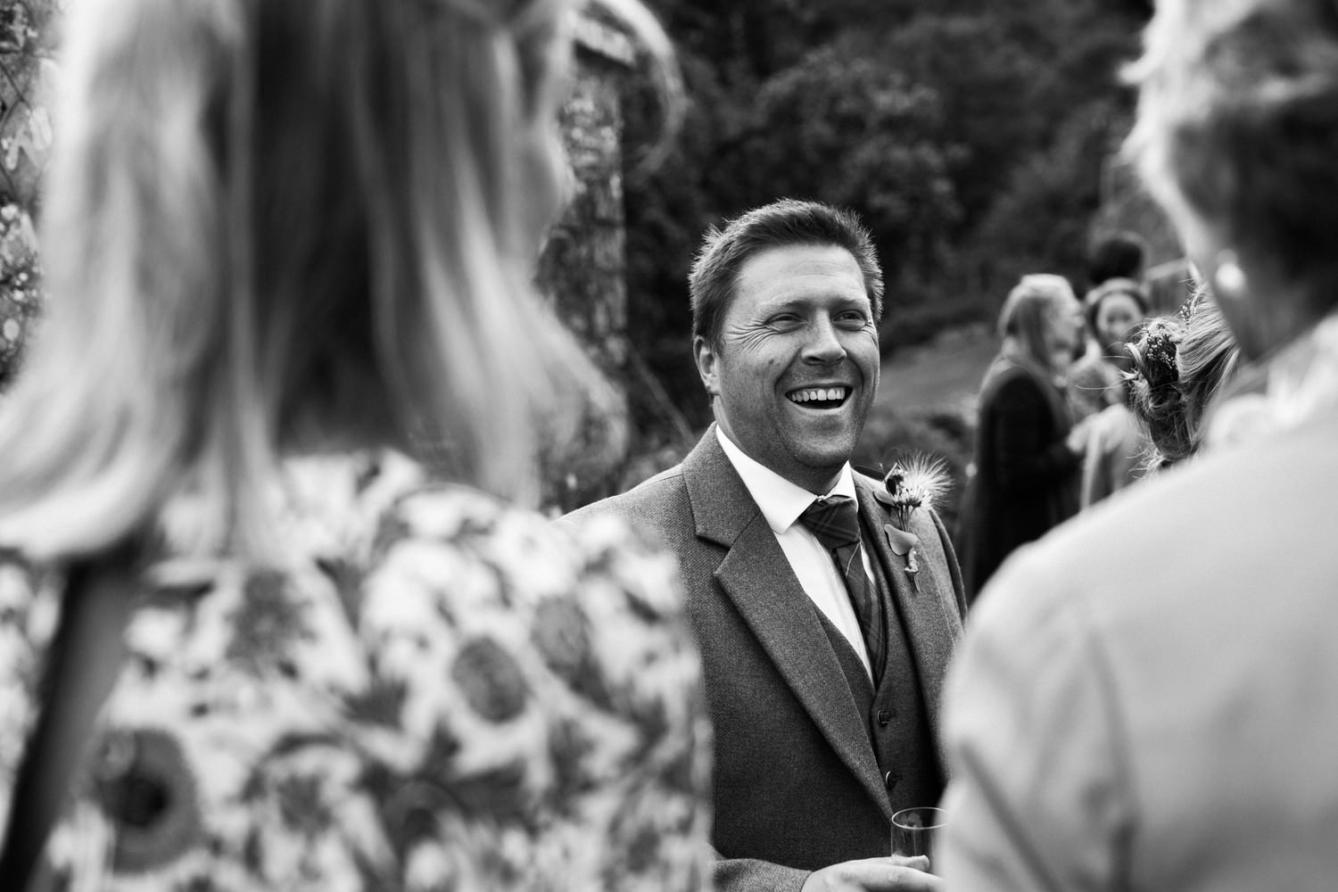 Relaxed Scottish Borders wedding photography near Edinburgh