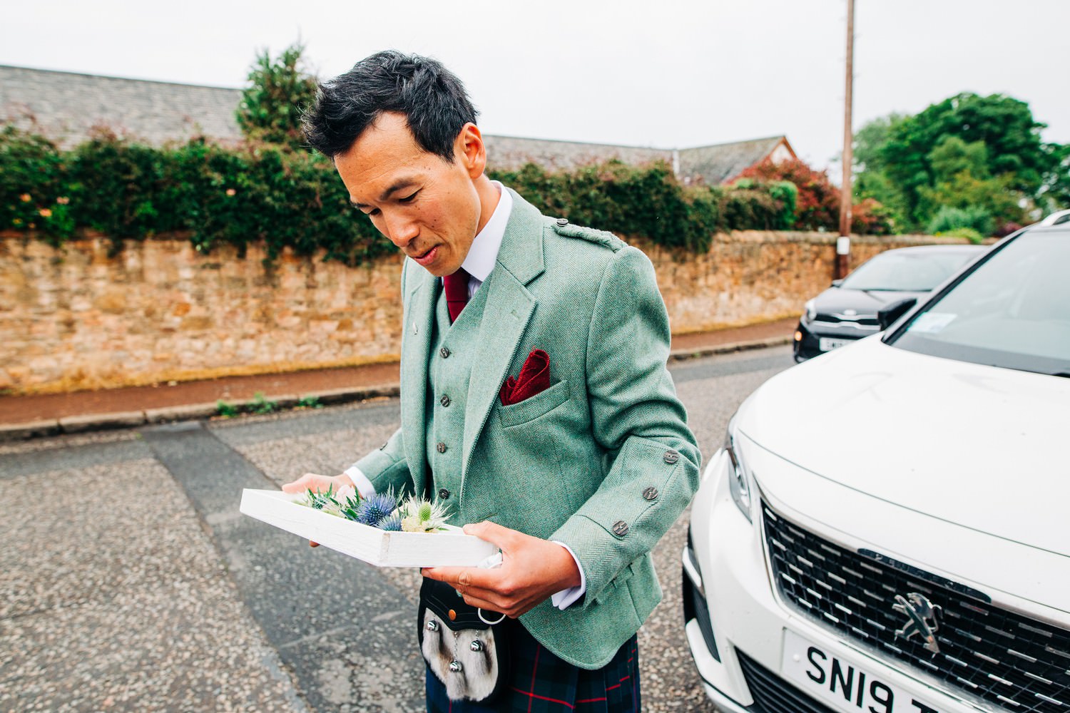 Relaxed East Lothian Scottish church wedding photography in North Berwick